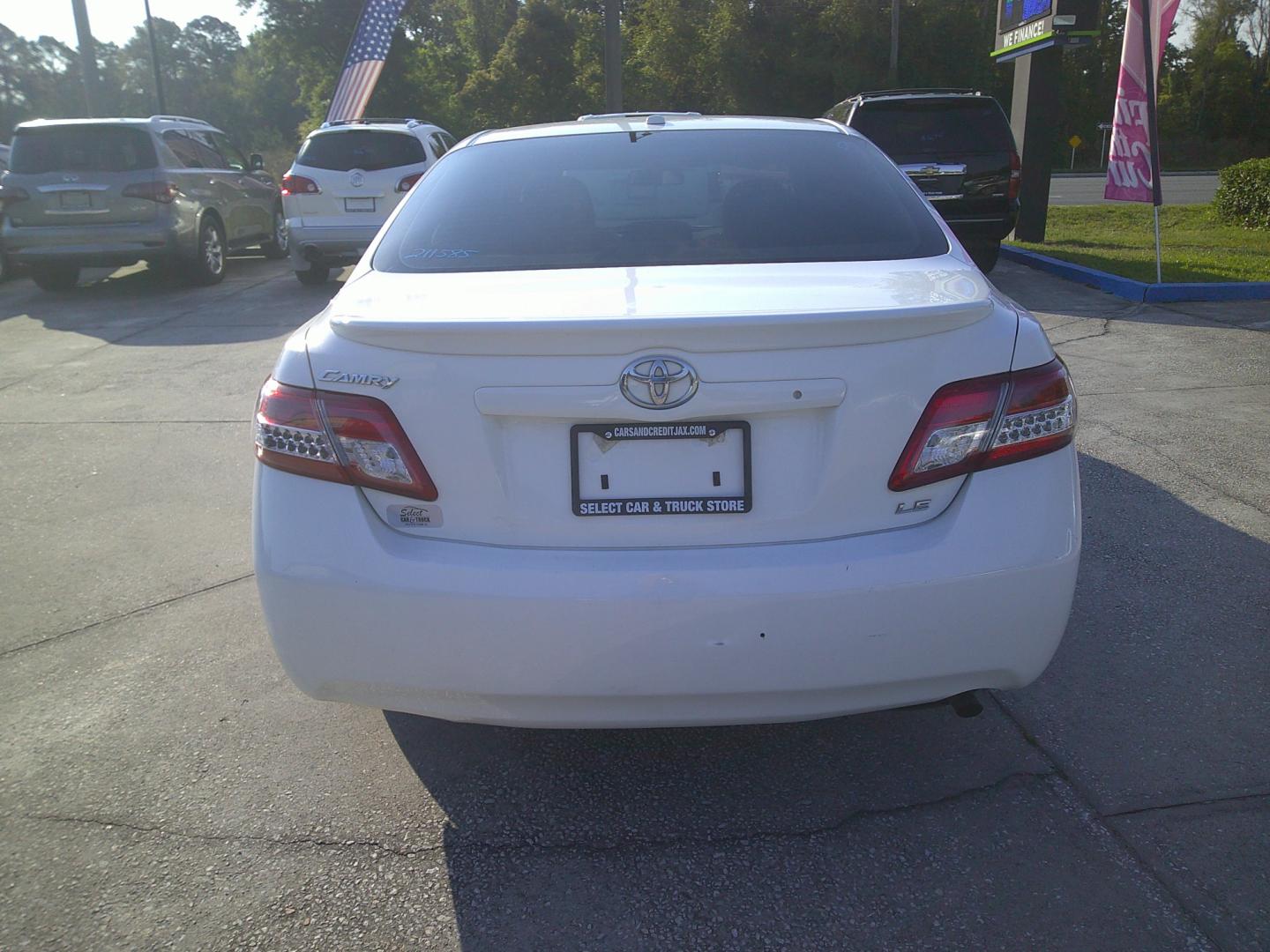 2011 WHITE TOYOTA CAMRY BASE; SE; LE; (4T4BF3EK0BR) , located at 390 Hansen Avenue, Orange Park, FL, 32065, (904) 276-7933, 30.130497, -81.787529 - Photo#3